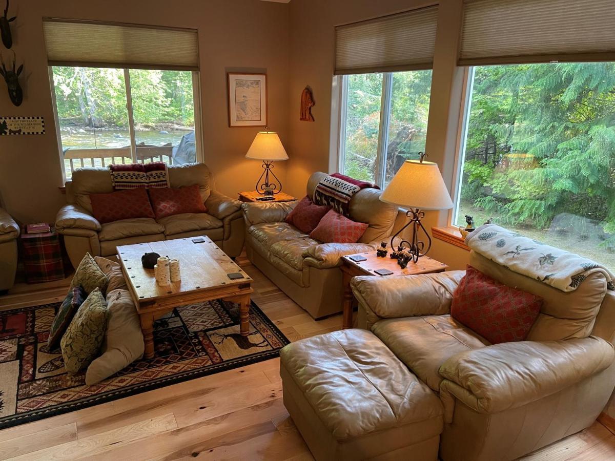 Cozy Riverfront Retreat Leavenworth Exterior photo